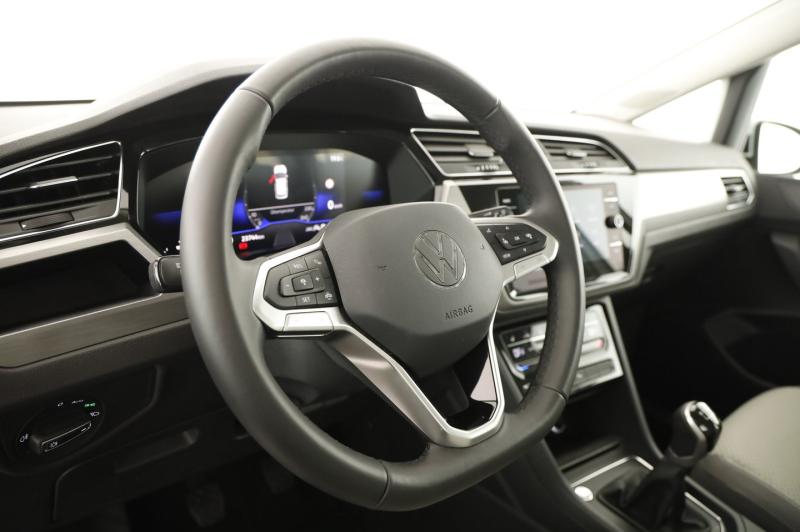 VW Touran Life TSI
