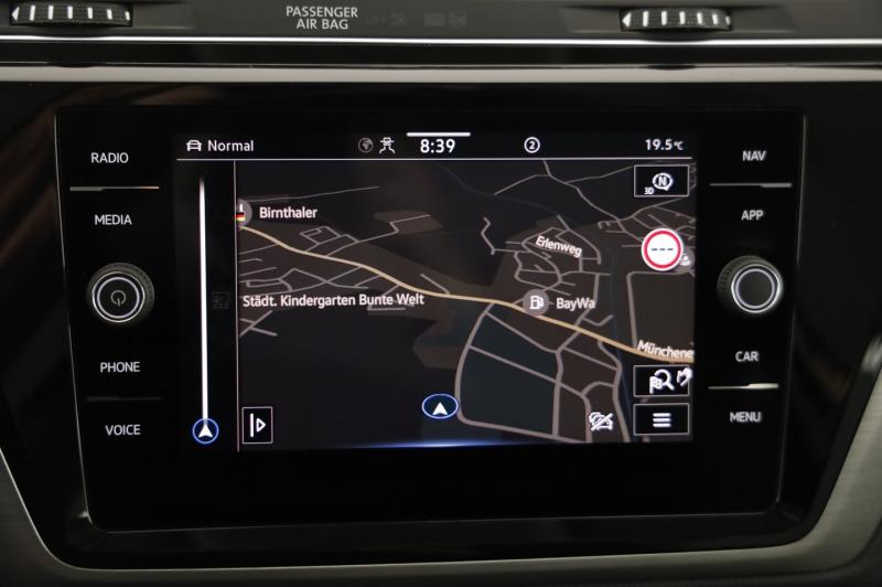 VW Touran Life TSI
