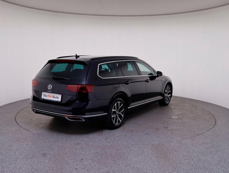 VW Passat GTE Variant