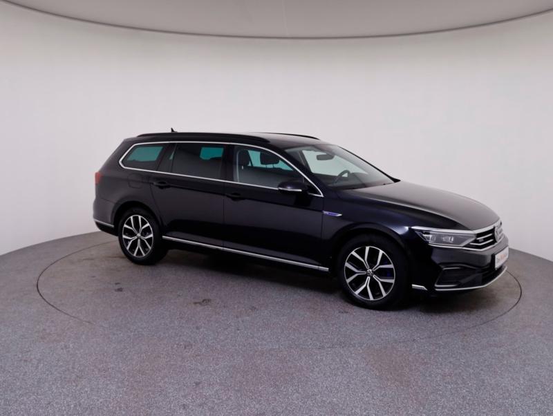 VW Passat GTE Variant