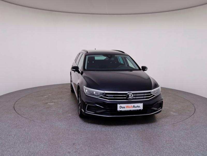 VW Passat GTE Variant