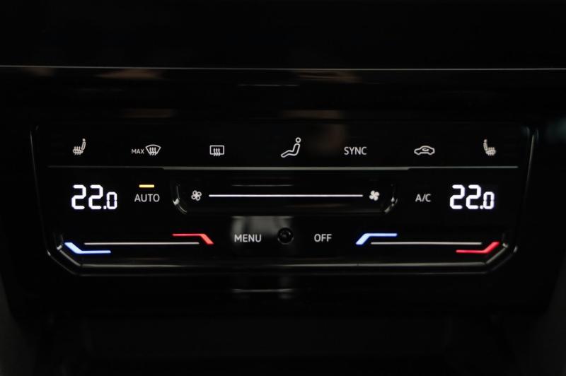VW Passat GTE Variant