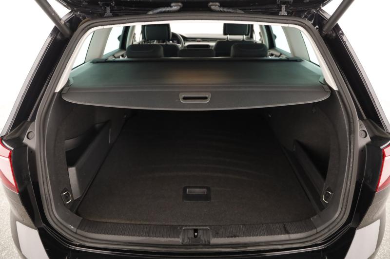 VW Passat GTE Variant