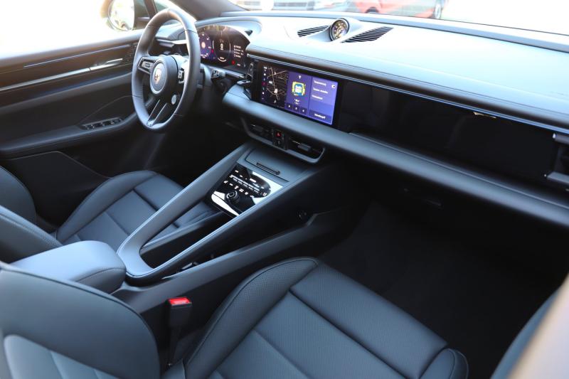 Porsche Macan 4