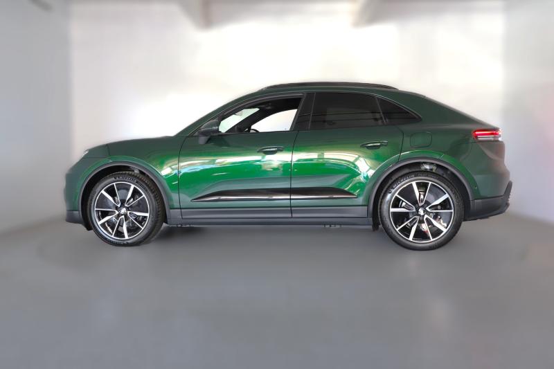 Porsche Macan 4