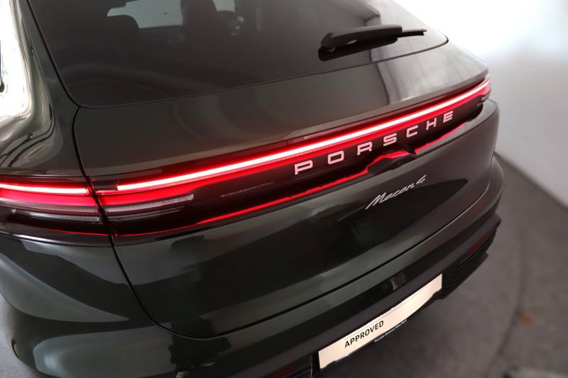 Porsche Macan 4