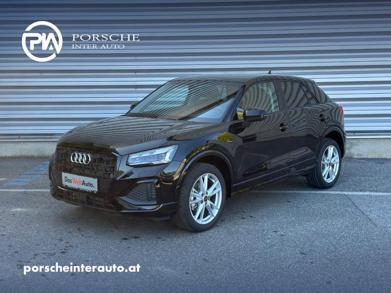 Audi Q2 35 TFSI admired