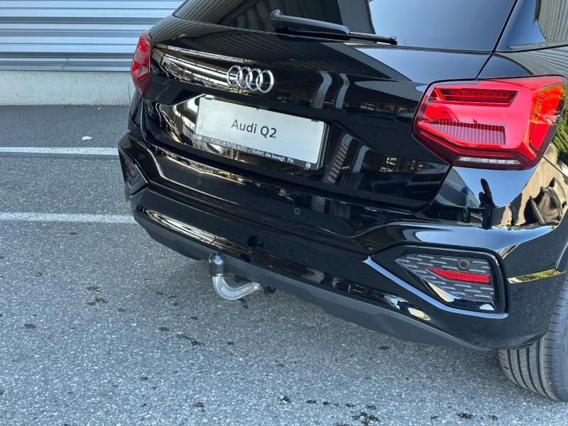 Audi Q2 35 TFSI admired