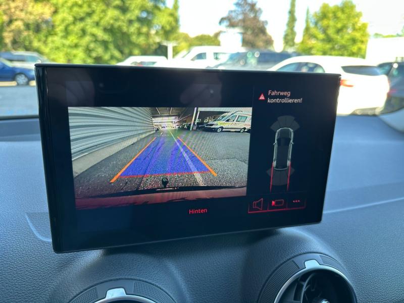 Audi Q2 35 TFSI admired