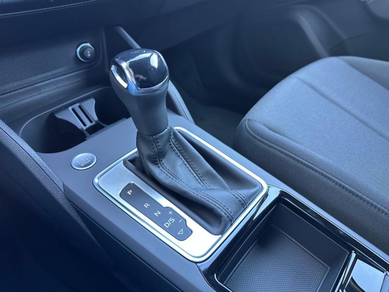 Audi Q2 35 TFSI admired