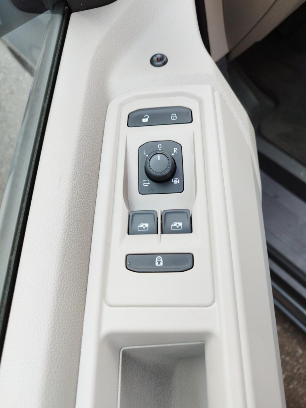 VW California Beach Camper eHyb. 180 kW 4M