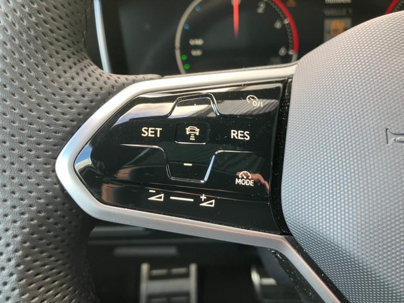 VW Touareg R eHybrid TSI 4MOTION