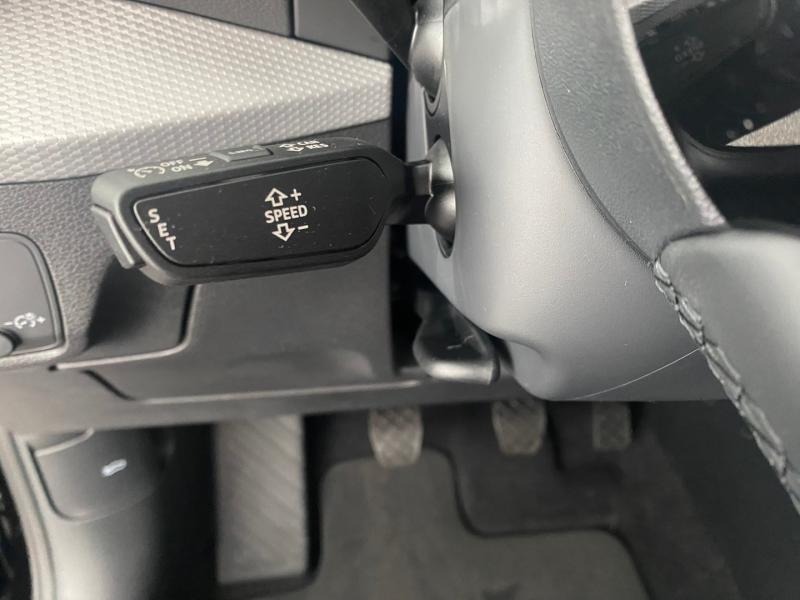 Audi Q2 30 TFSI admired