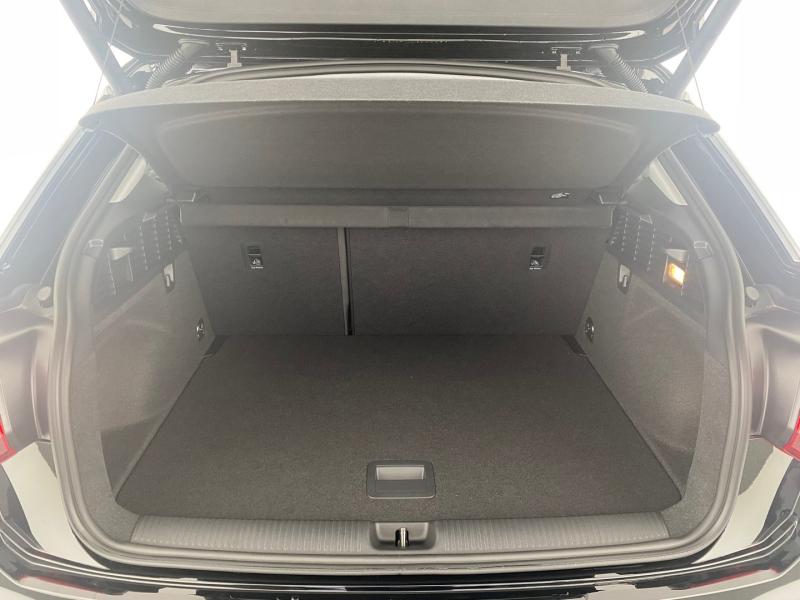 Audi Q2 30 TFSI admired