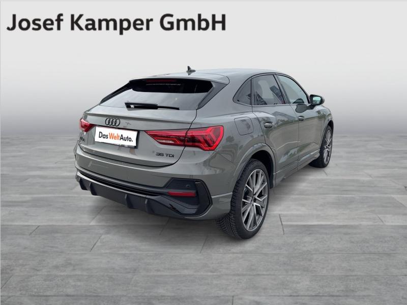 Audi Q3 Sportback 35 TDI admired