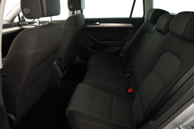 VW Passat Variant Business TDI DSG
