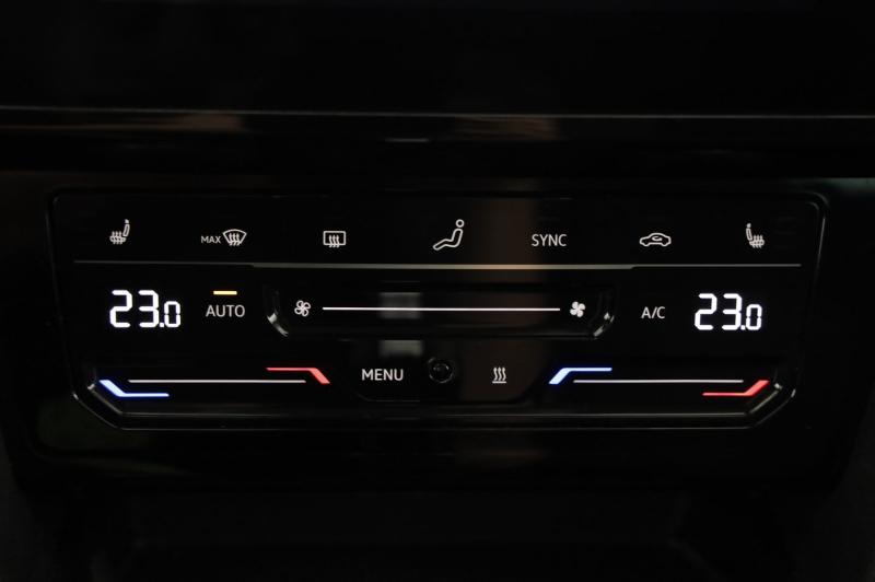 VW Passat Variant Business TDI DSG