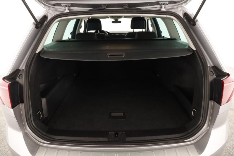 VW Passat Variant Business TDI DSG