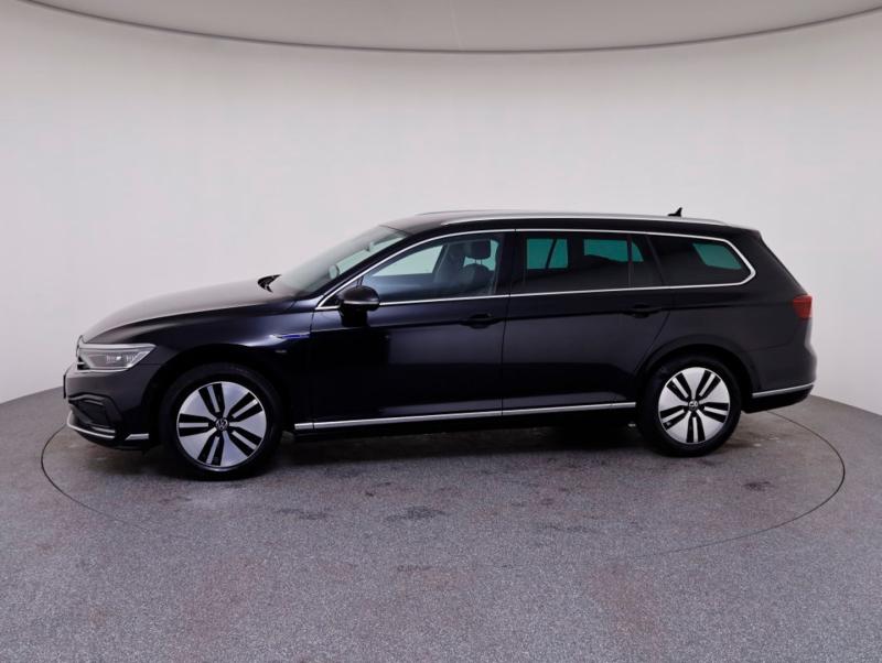 VW Passat GTE Variant