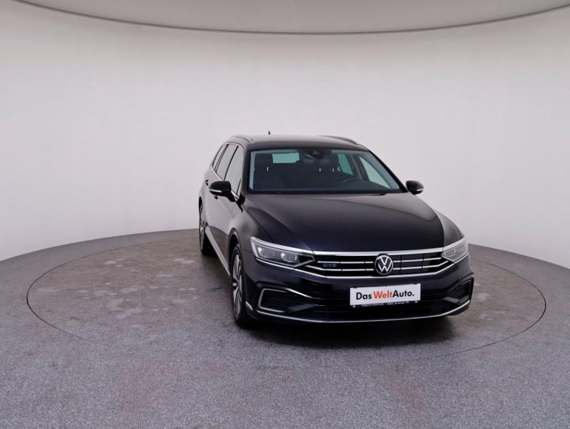 VW Passat GTE Variant