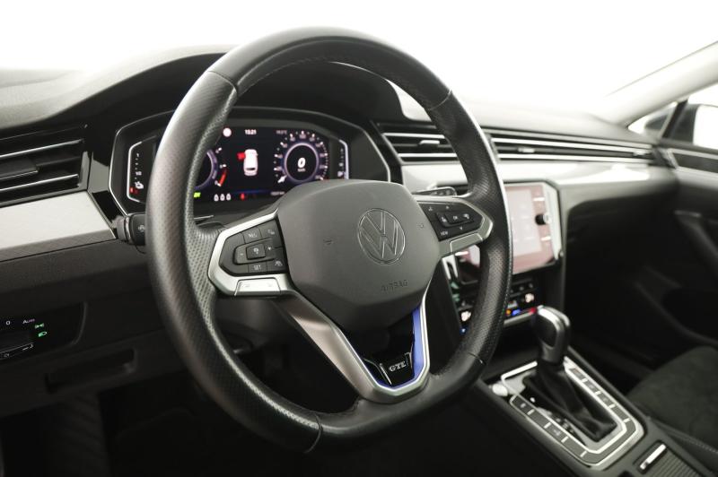VW Passat GTE Variant