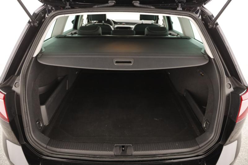 VW Passat GTE Variant