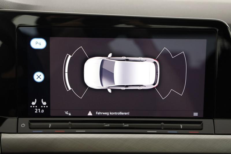 VW Golf Life TSI