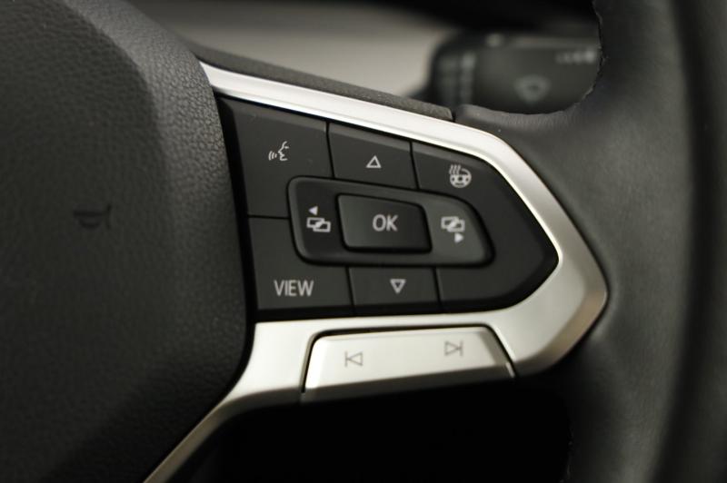 VW Golf Life TSI