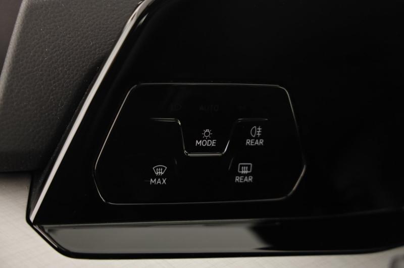 VW Golf Life TSI