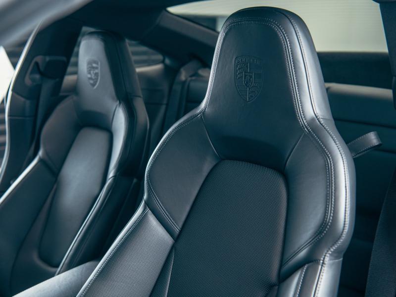 Porsche 911 Carrera Coupé I (992)