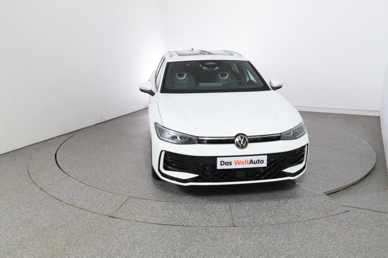 VW Passat Variant Sport eHybrid 150kW