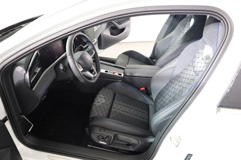VW Passat Variant Sport eHybrid 150kW