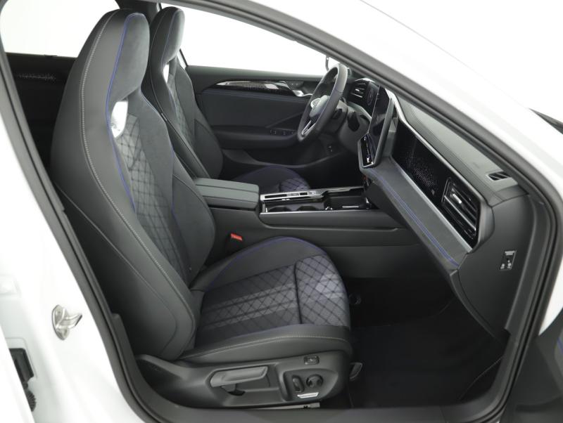 VW Passat Variant Sport eHybrid 150kW