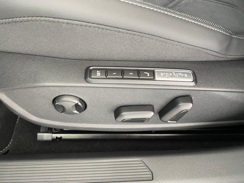 VW Golf Variant Business TDI DSG