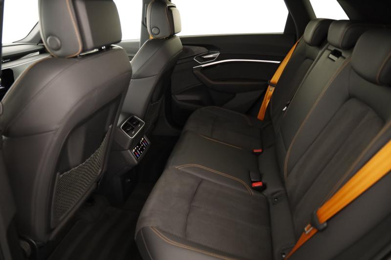 Audi e-tron 55 quattro 300 kW S line