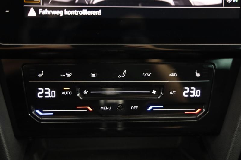 VW Passat GTE Variant