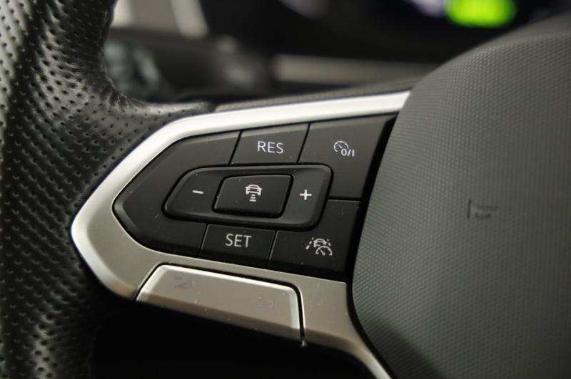 VW Passat GTE Variant