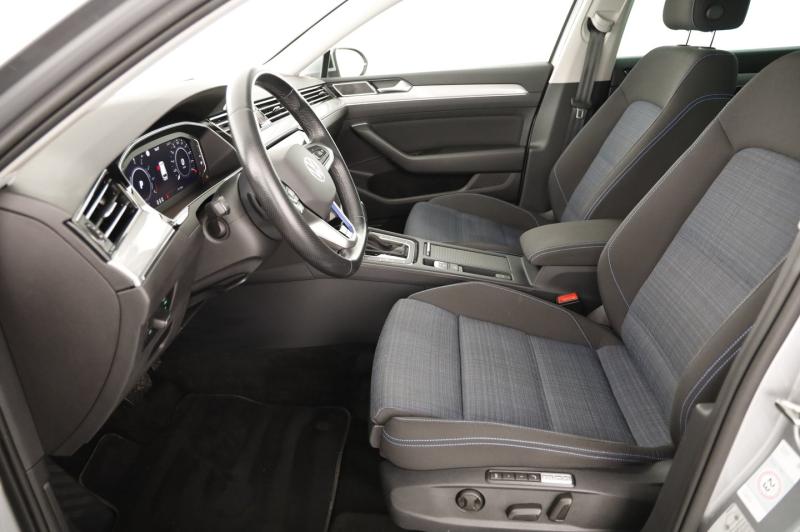 VW Passat GTE Variant