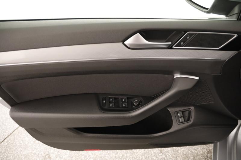 VW Passat GTE Variant