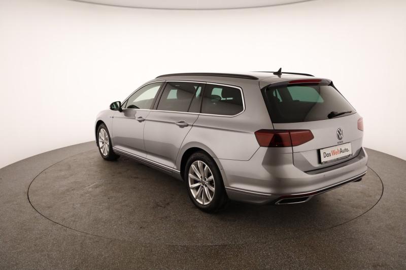 VW Passat GTE Variant
