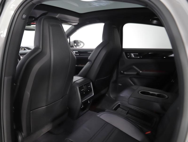 Porsche Cayenne E-Hybrid Coupé