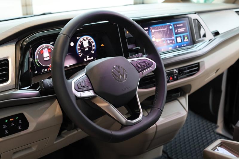 VW Multivan Business ÜH eHybrid 180 kW 4M