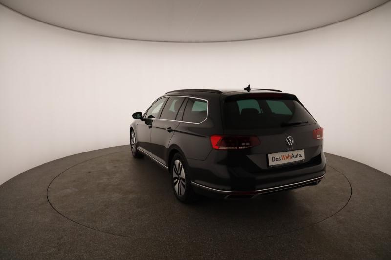 VW Passat GTE Variant