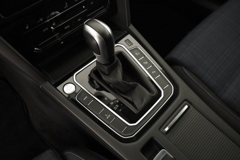 VW Passat GTE Variant