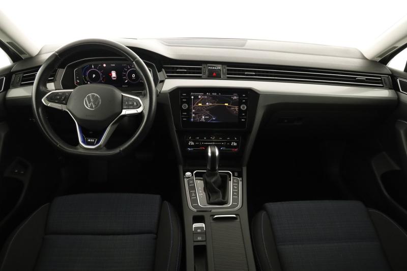VW Passat GTE Variant