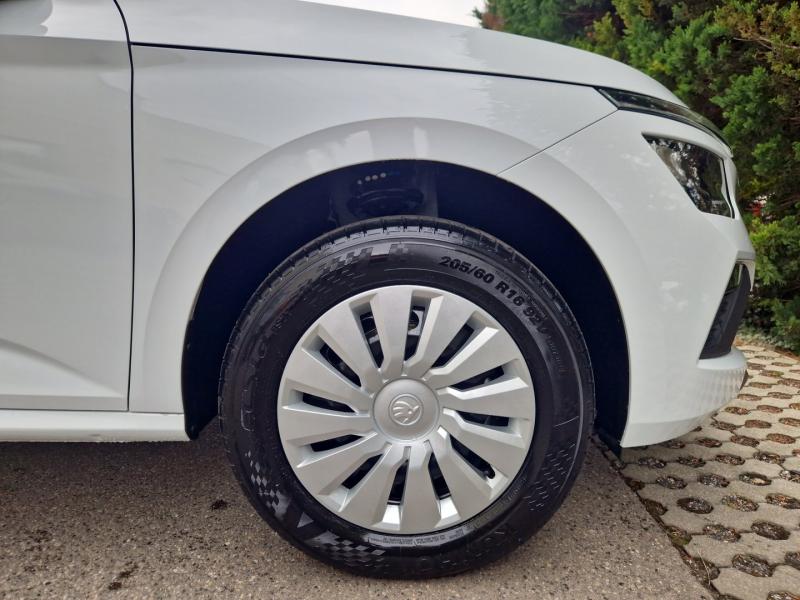 Škoda Kamiq Essence TSI