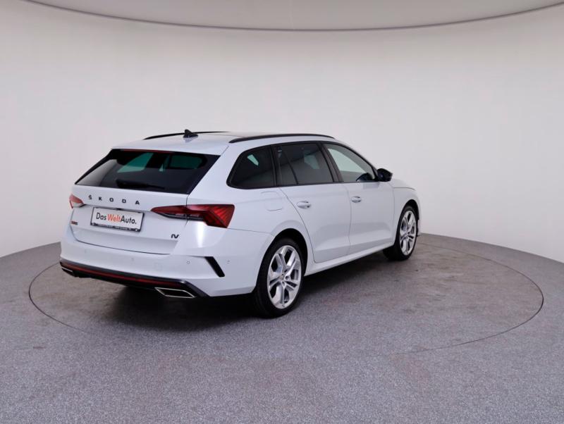 Škoda OCTAVIA Combi RS iV 245 DSG