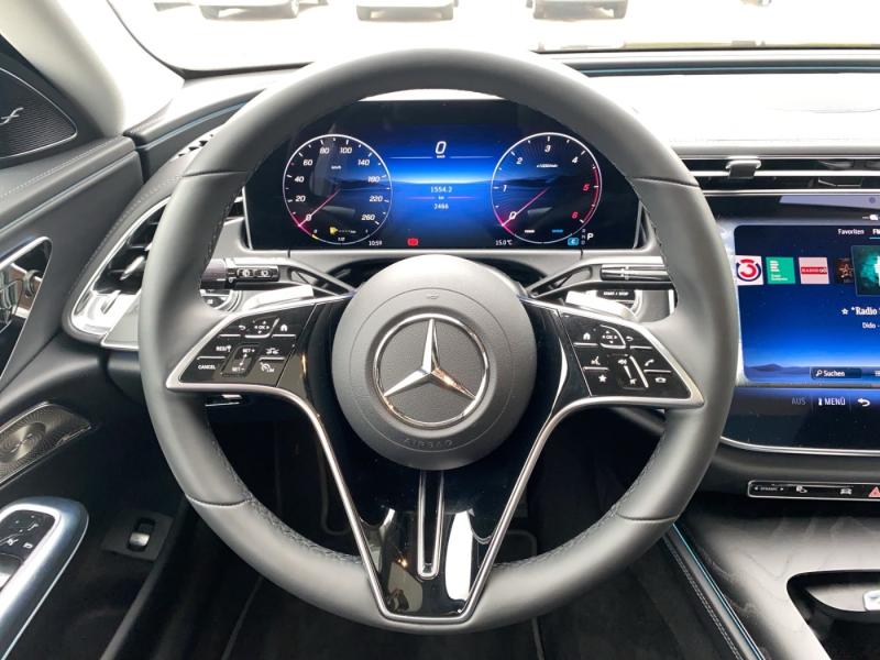 MERCEDES-BENZ E 220 d 4MATIC T-Modell