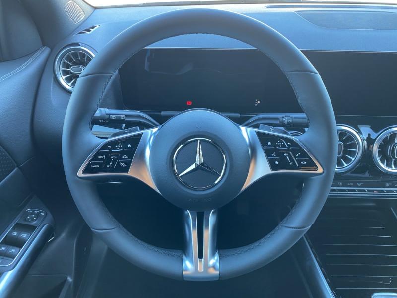 MERCEDES-BENZ EQA 250+ Österreich-Edition