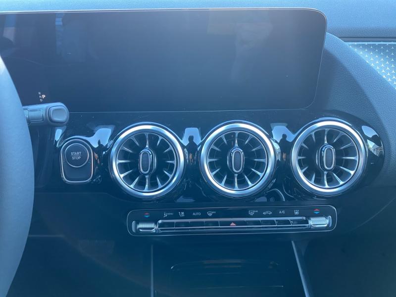 MERCEDES-BENZ EQA 250+ Österreich-Edition